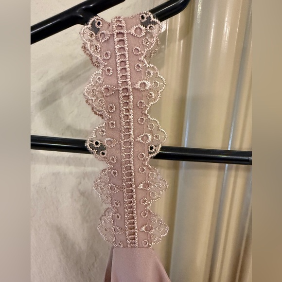 Nordstrom Rack Blush Pink Adobe Eyelet Trim double layer Blouse size large - Picture 5 of 8